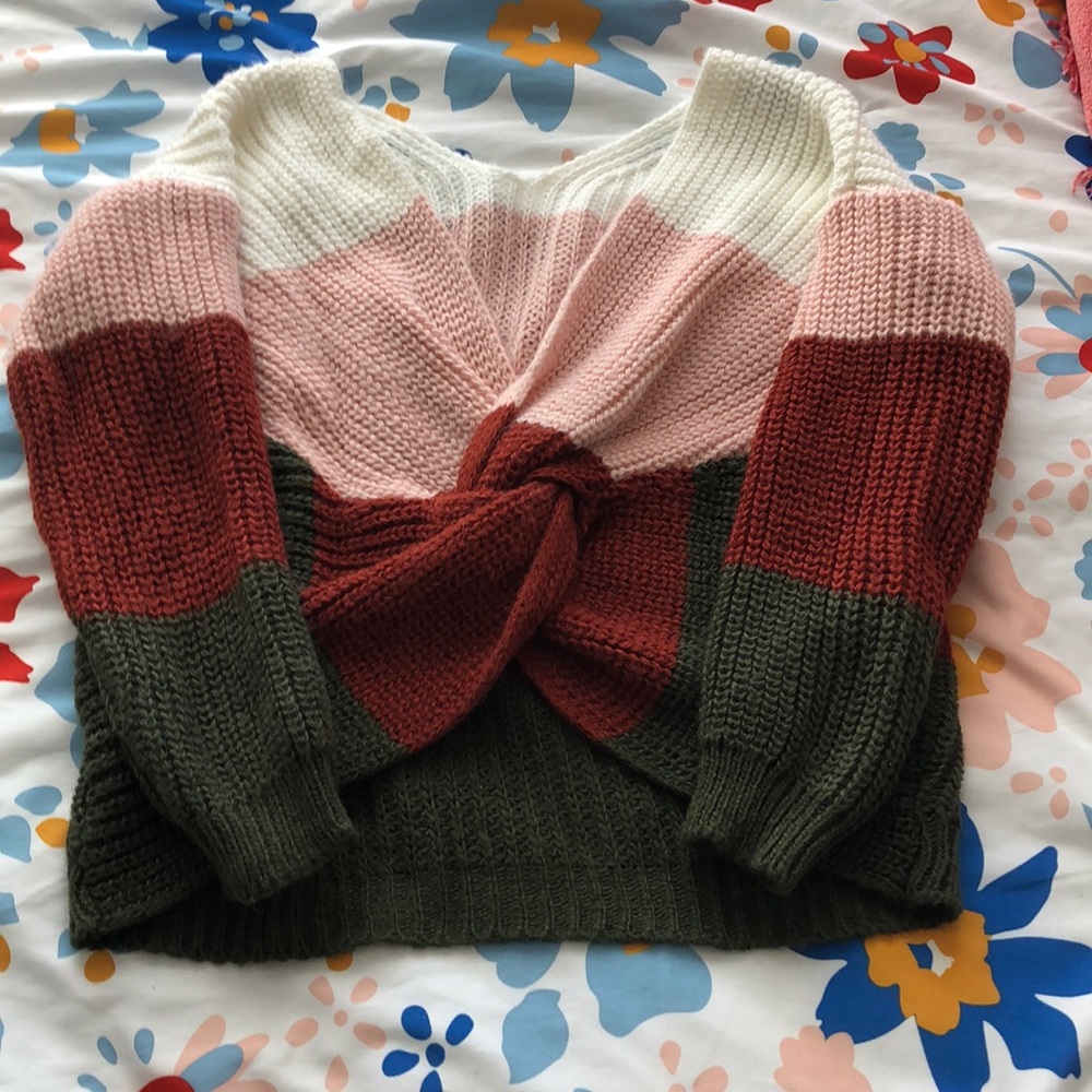 Knit sweater with tie detail